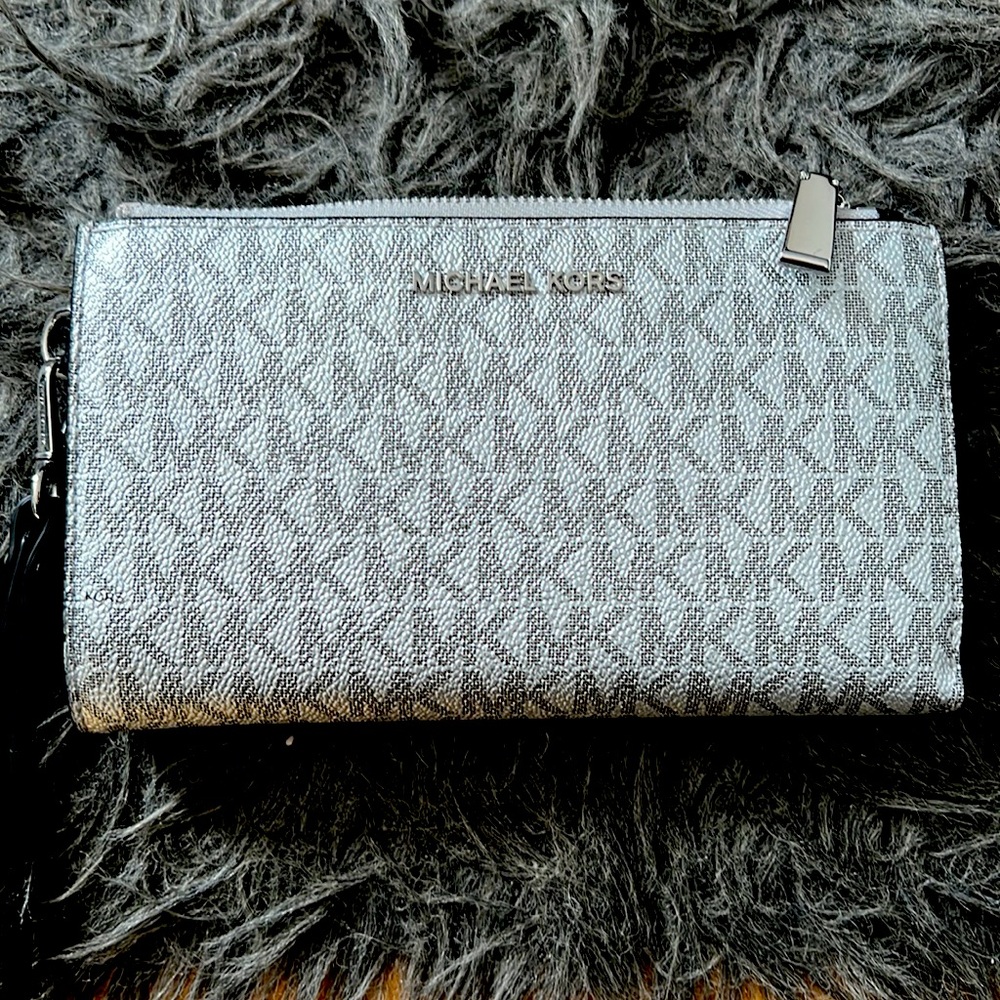 Michael Kors Wallet Wristlet